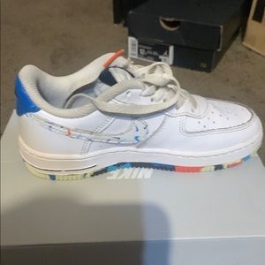 Crayon Nike Air Force one size 12 kids